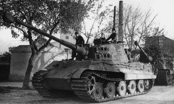 tank PzKpfw VI Ausf.B Tiger II