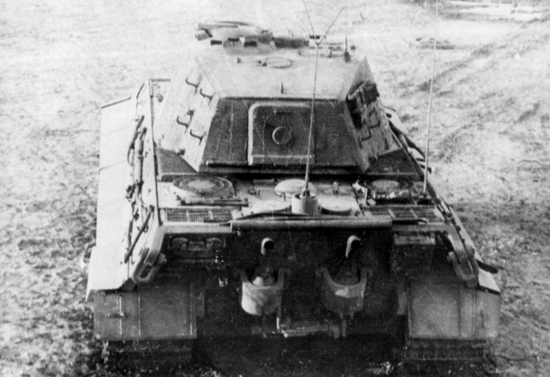 tank PzKpfw VI Ausf.B Tiger II